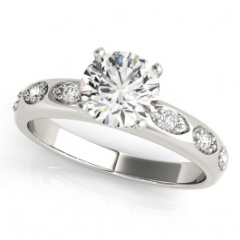 ENGAGEMENT RINGS SINGLE ROW PRONG SET