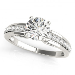 ENGAGEMENT RINGS SINGLE ROW PRONG SET