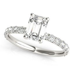 SINGLE ROW FOR EMERALD CUT CENTER
