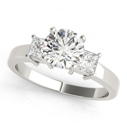 ENGAGEMENT RINGS 3 STONE PRINCESS