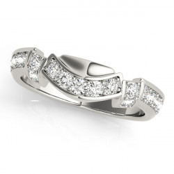 CURVED DIAMOND BAND
